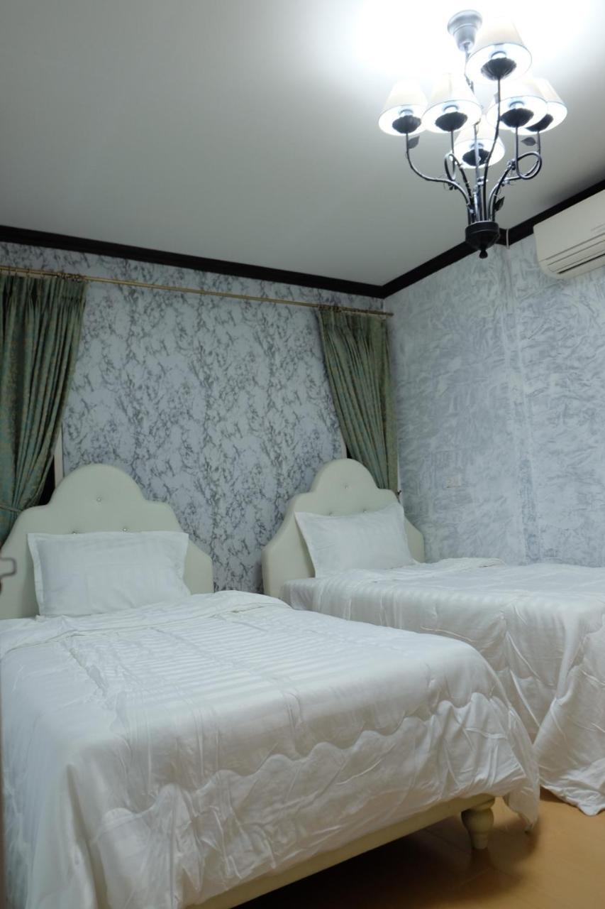 Florentino Hostel Районг Екстер'єр фото